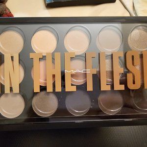 MAC  In The Flesh Eyeshadow x15 Palette Mac